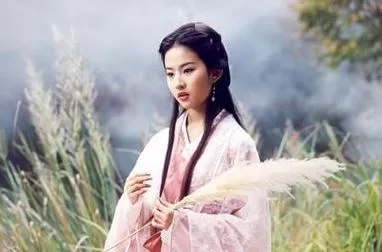 刘亦菲新剧搭档陈晓般配养眼刘亦菲,与井柏然合作的剧值得期待却被积压