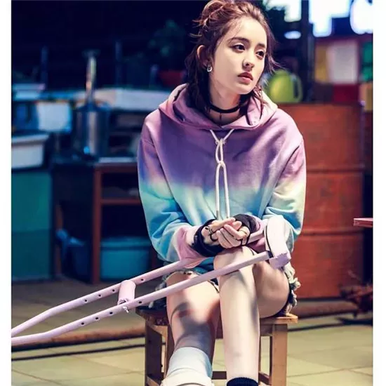 女星的童年照,杨幂可爱,刘亦菲气质,娜扎精