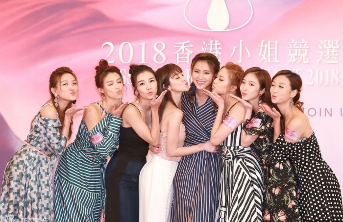 有人45岁还能吊打刘亦菲,有人为亡夫终身不再嫁...那些年的港星都还好吗?