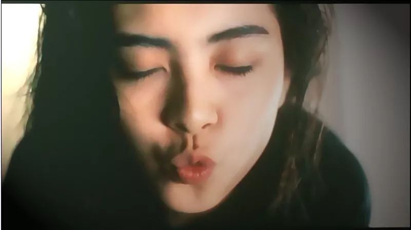 有人45岁还能吊打刘亦菲,有人为亡夫终身不再嫁...那些年的港星都还好吗?