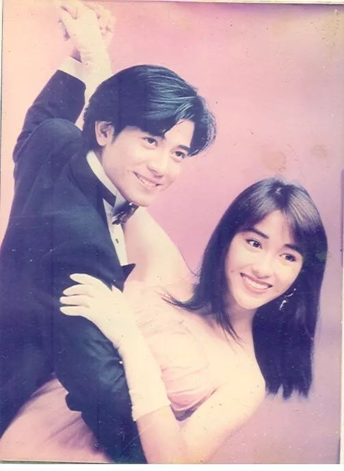 有人45岁还能吊打刘亦菲,有人为亡夫终身不再嫁...那些年的港星都还好吗?